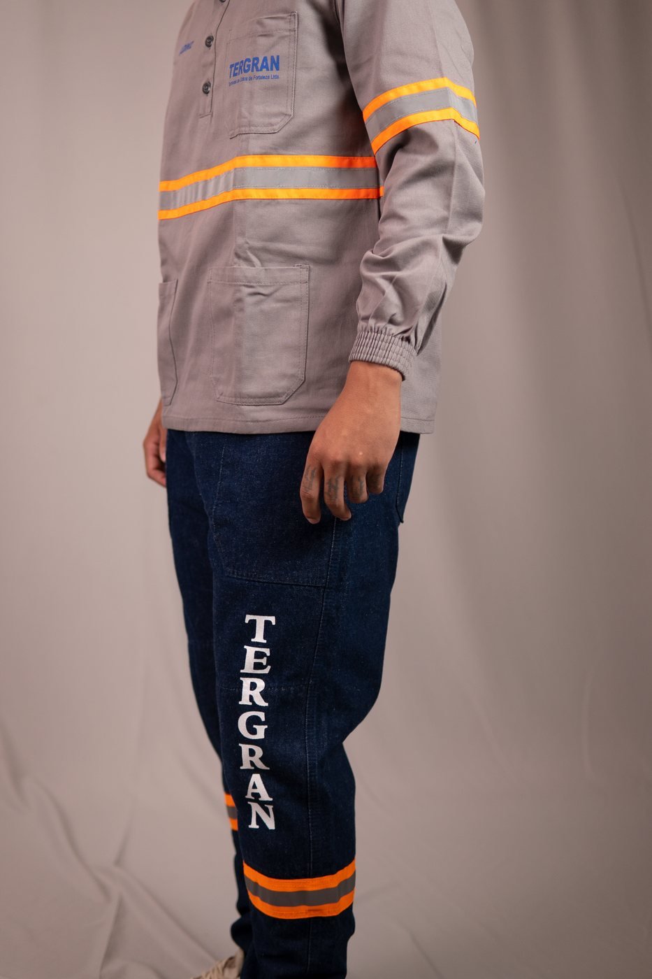 Tergran — jaqueta e calça com refletivo